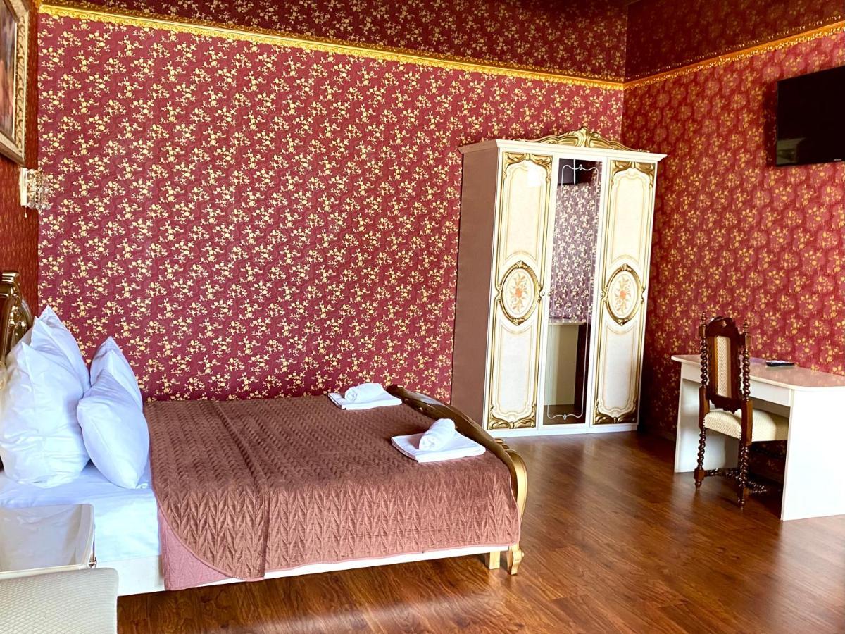 Hotel Royal 波尔塔瓦 外观 照片