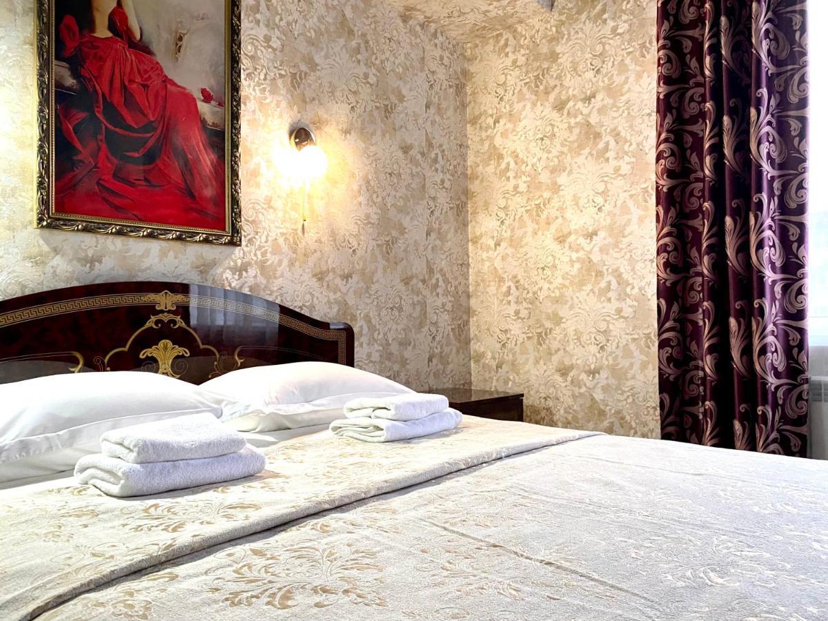 Hotel Royal 波尔塔瓦 外观 照片