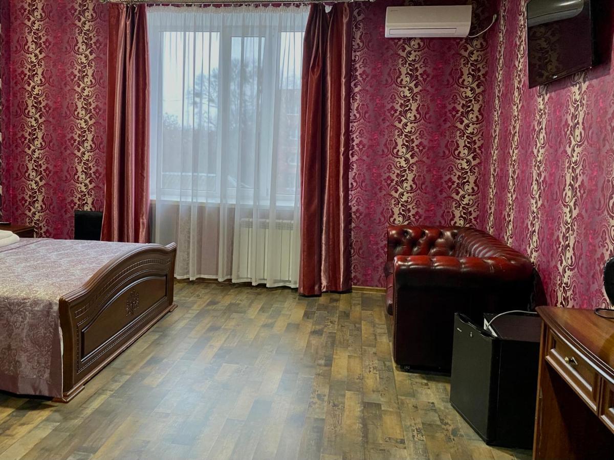 Hotel Royal 波尔塔瓦 外观 照片
