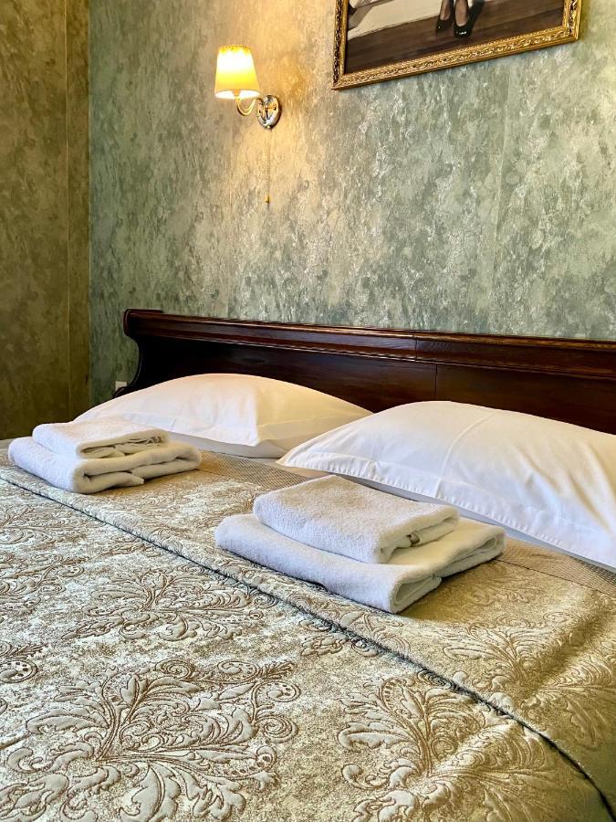 Hotel Royal 波尔塔瓦 外观 照片