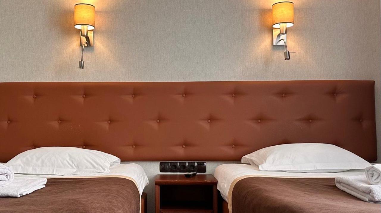 Hotel Royal 波尔塔瓦 外观 照片