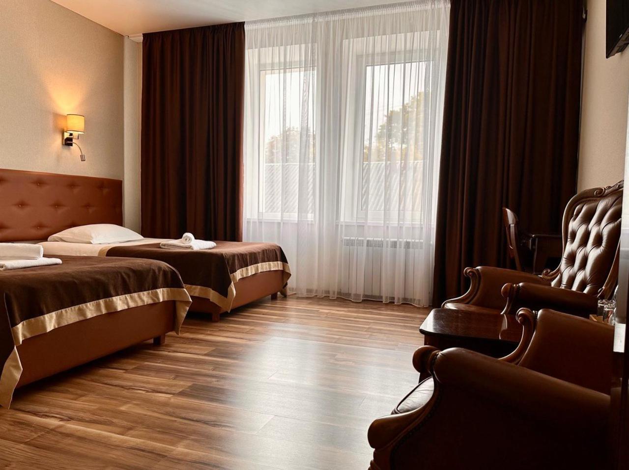 Hotel Royal 波尔塔瓦 外观 照片
