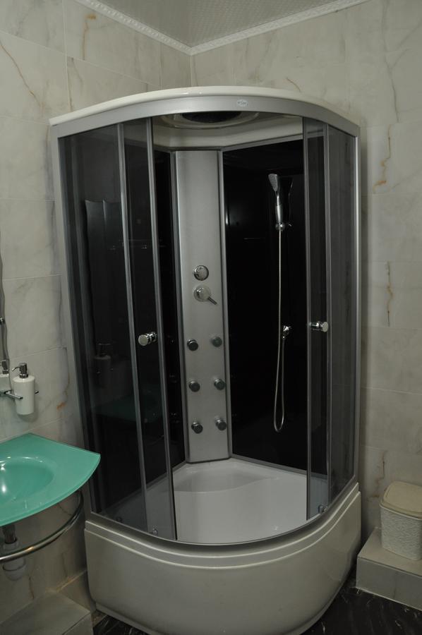 Hotel Royal 波尔塔瓦 外观 照片